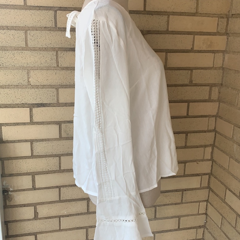 ❌DONATED❌Off White Long Bell Sleeve Oversized V-neck Tie Top - Picture 7 of 17